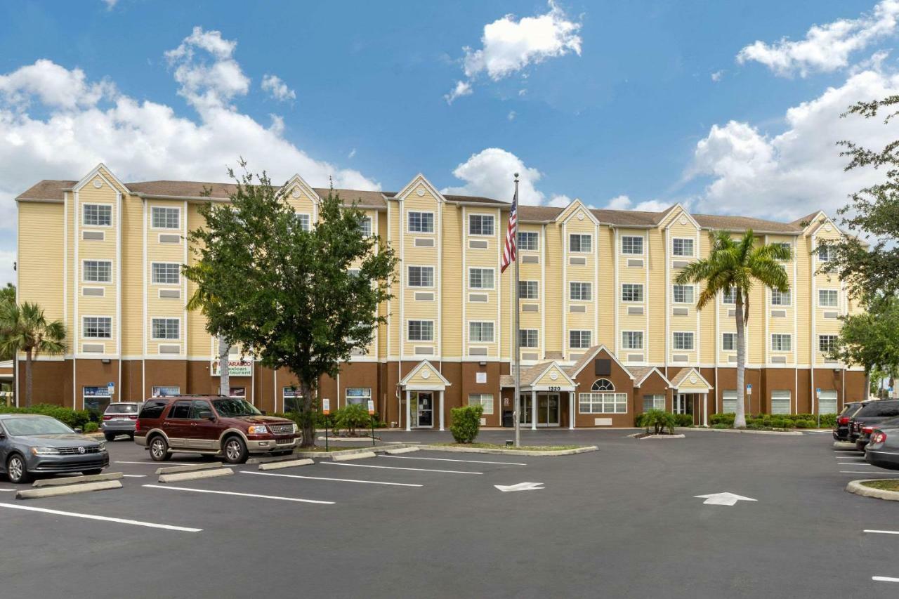 Quality Inn & Suites Lehigh Acres Fort Myers Dış mekan fotoğraf